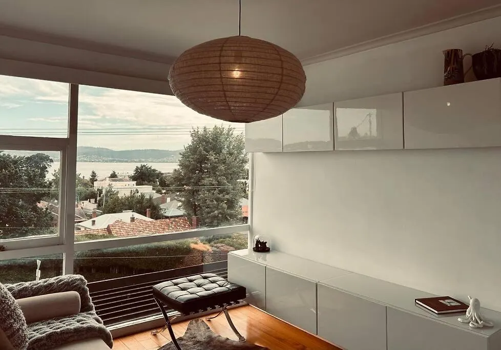 Вилла The Tassie - Luxury With Panoramic Water Views Хобарт Австралия